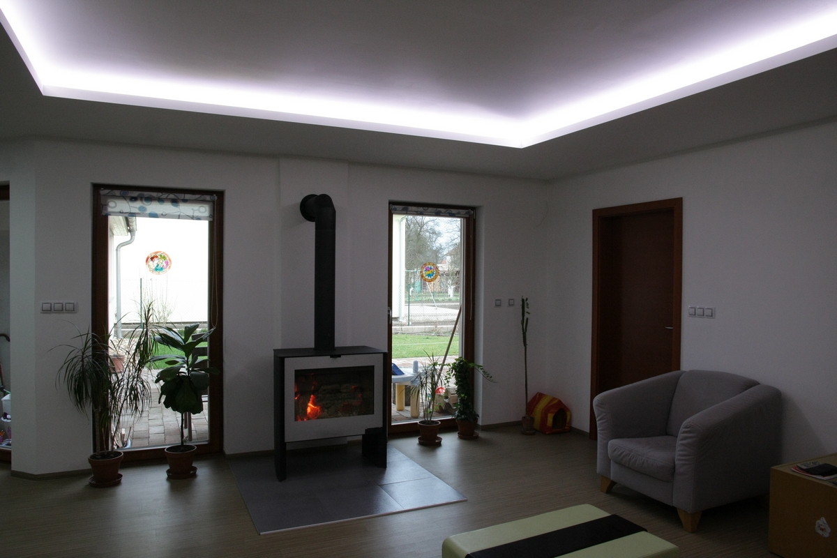 LED osvětlení obývacího pokoje
